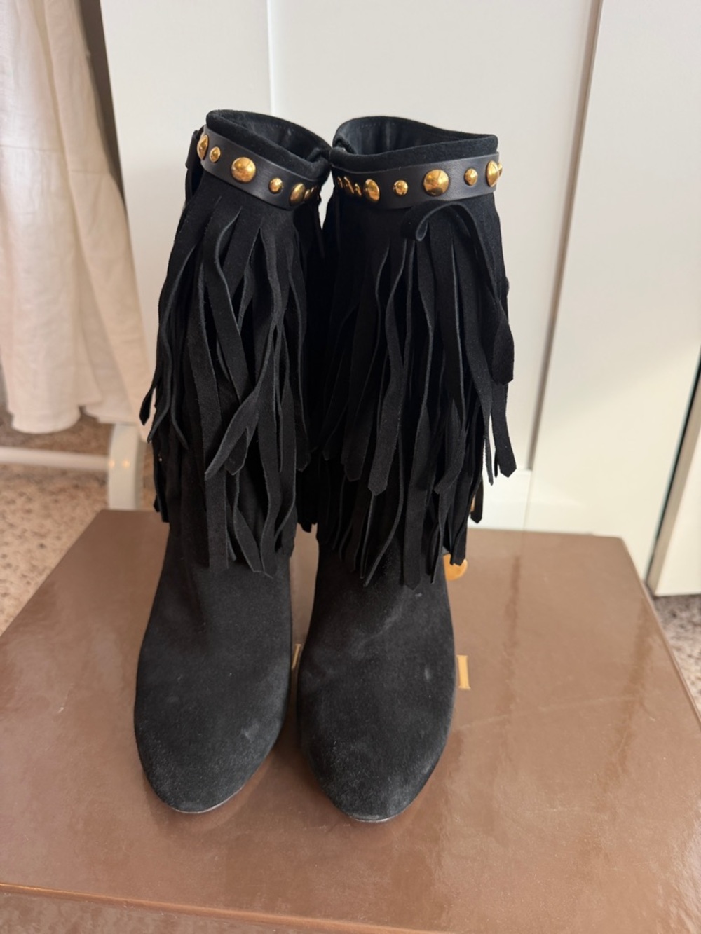 Authentic Gucci Black Suede Fringe Ankle Boots with Gold Studs size 7 - Picture 4 of 9